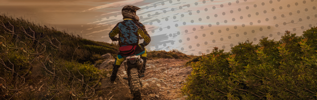 Motociclista-em-trilha-de-moto